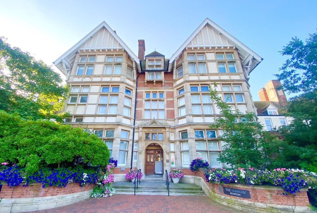 Yarrow Hotel Бродстейрс Экстерьер фото